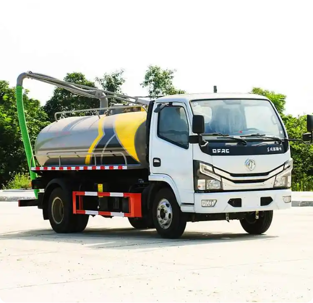 Dongfeng Duolika 3-cubic-meter Sewage Suction Truck