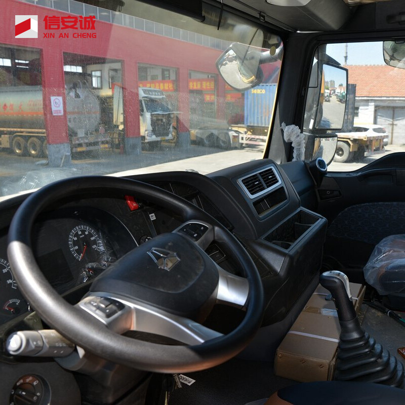 2023 Sinotruk SITRAK G7W 400hp 8X4 6.8m dump truck