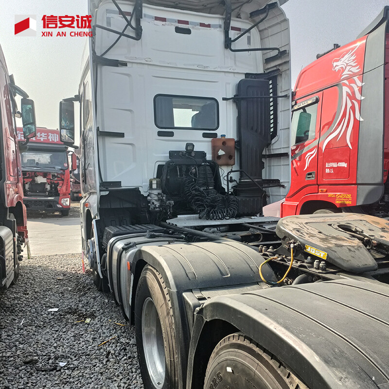 2023 FAW Jiefang J7 Heavy Truck 560 Hp 6X4 Tractor