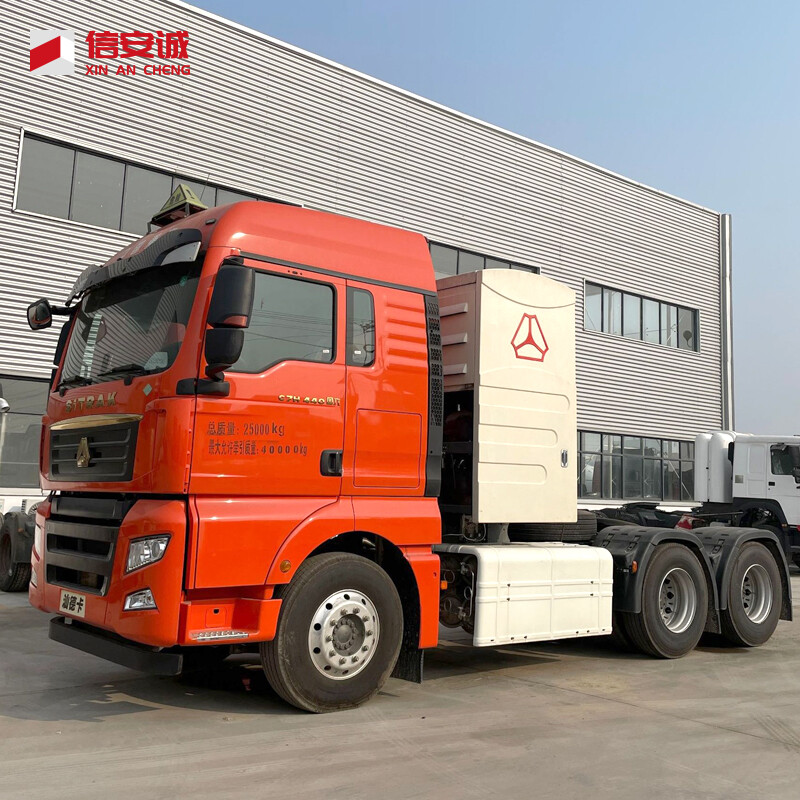 Export Sinotruk C7H heavy truck 440 HP 6X4 Tractor CNG Tractor