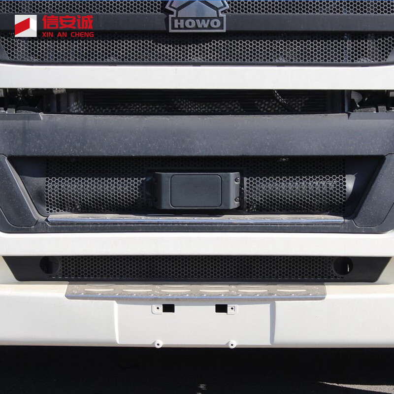 Used HOWO T7h 4X2 500 HP Tractor Truck