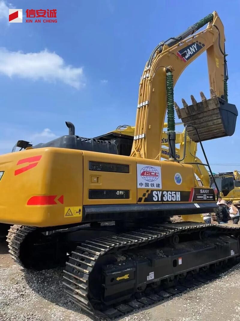 Good condition used tracked excavator