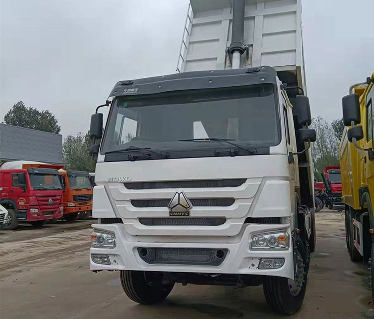 Used Sinotruk Howo 400hp Diesel Heavy Truck 10 Wheel Euro 2 