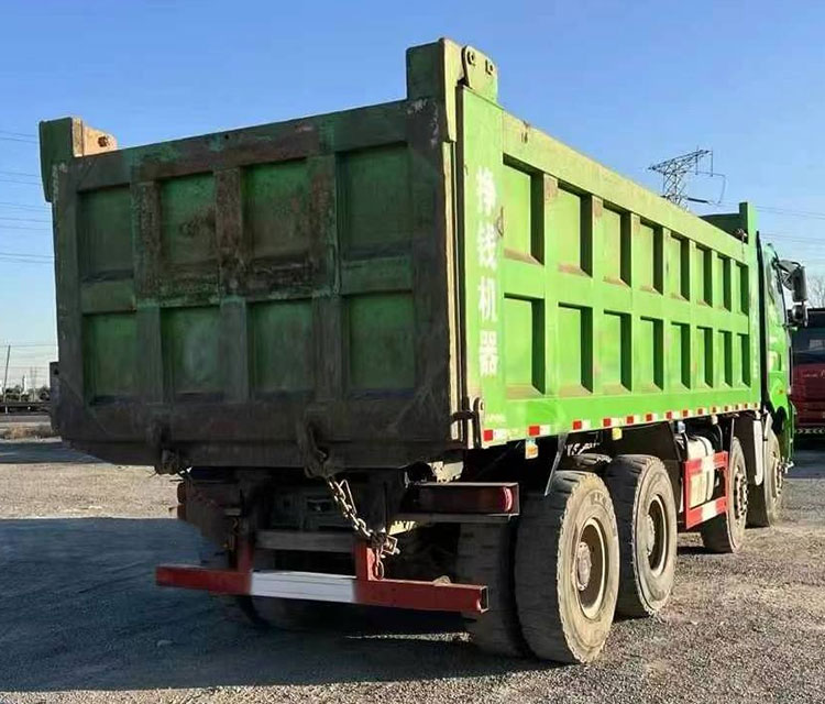 Used FAW Jiefang J6p 8X4 Euro V 420HP Diesel Heavy-Duty Dump