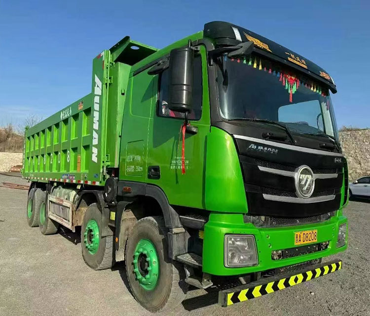 Used FOTON AUMAN Classic Edition 8*4 Heavy-Duty Dump Truck 