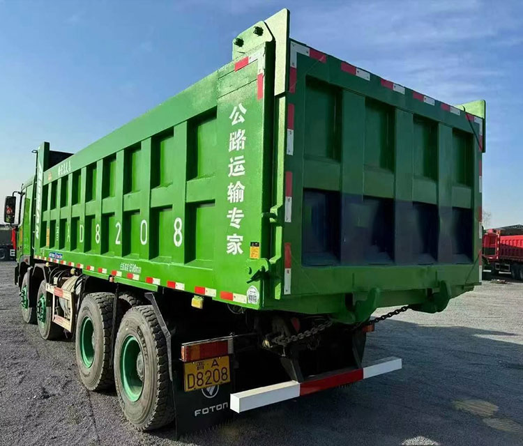 Used FOTON AUMAN Classic Edition 8*4 Heavy-Duty Dump Truck 