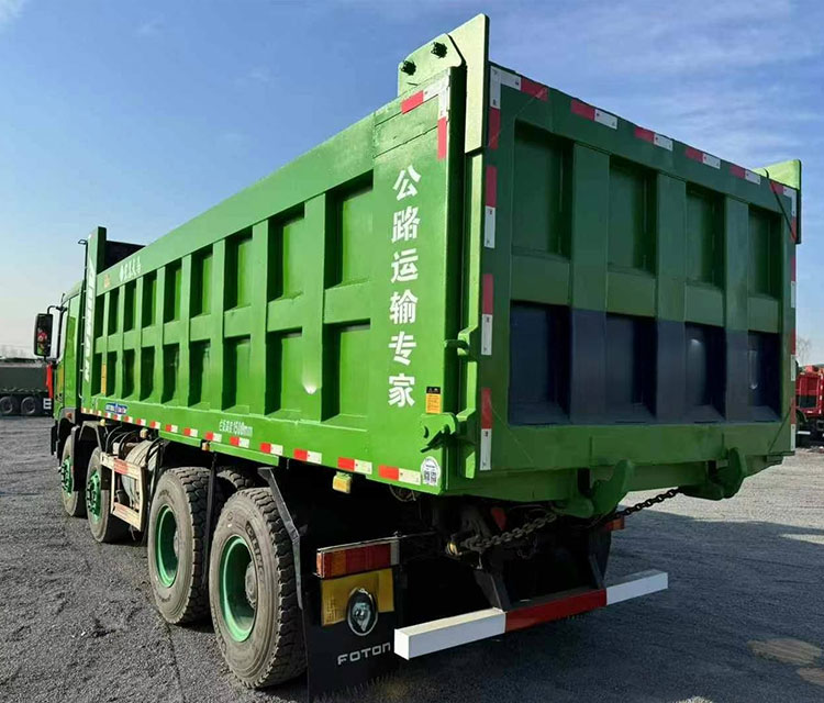 2019 Year Diesel Fuel Cummins Engine 31 Ton 8*4 Heavy Truck