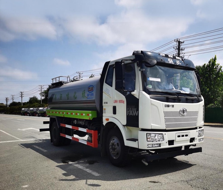FAW4X2 Water Sprinkler Truck/Mobile Water Tanker 5000L