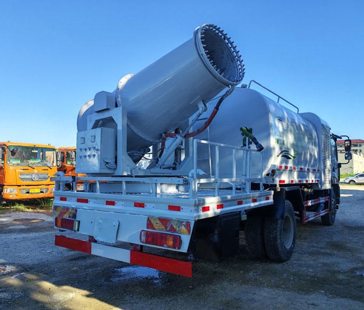 Second-hand Foton 6-type 4x2 multi-purpose dust removal vehicle