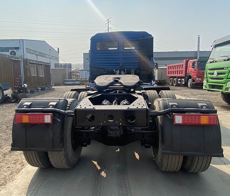 2021 Shacman F3000 Tractor 6x4 10 Tires Trailer With LHD 30-40 Tons