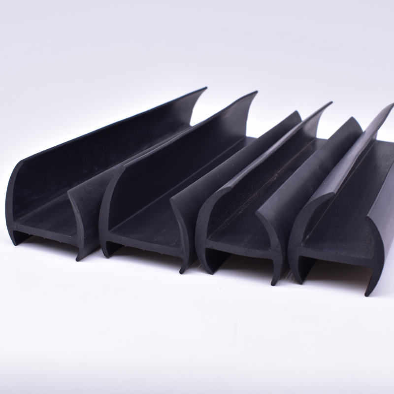 Container and reefer door seals