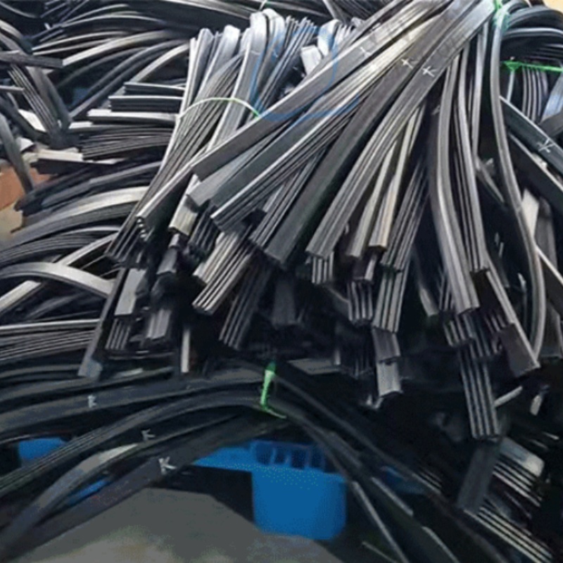 Elastic rubber seals