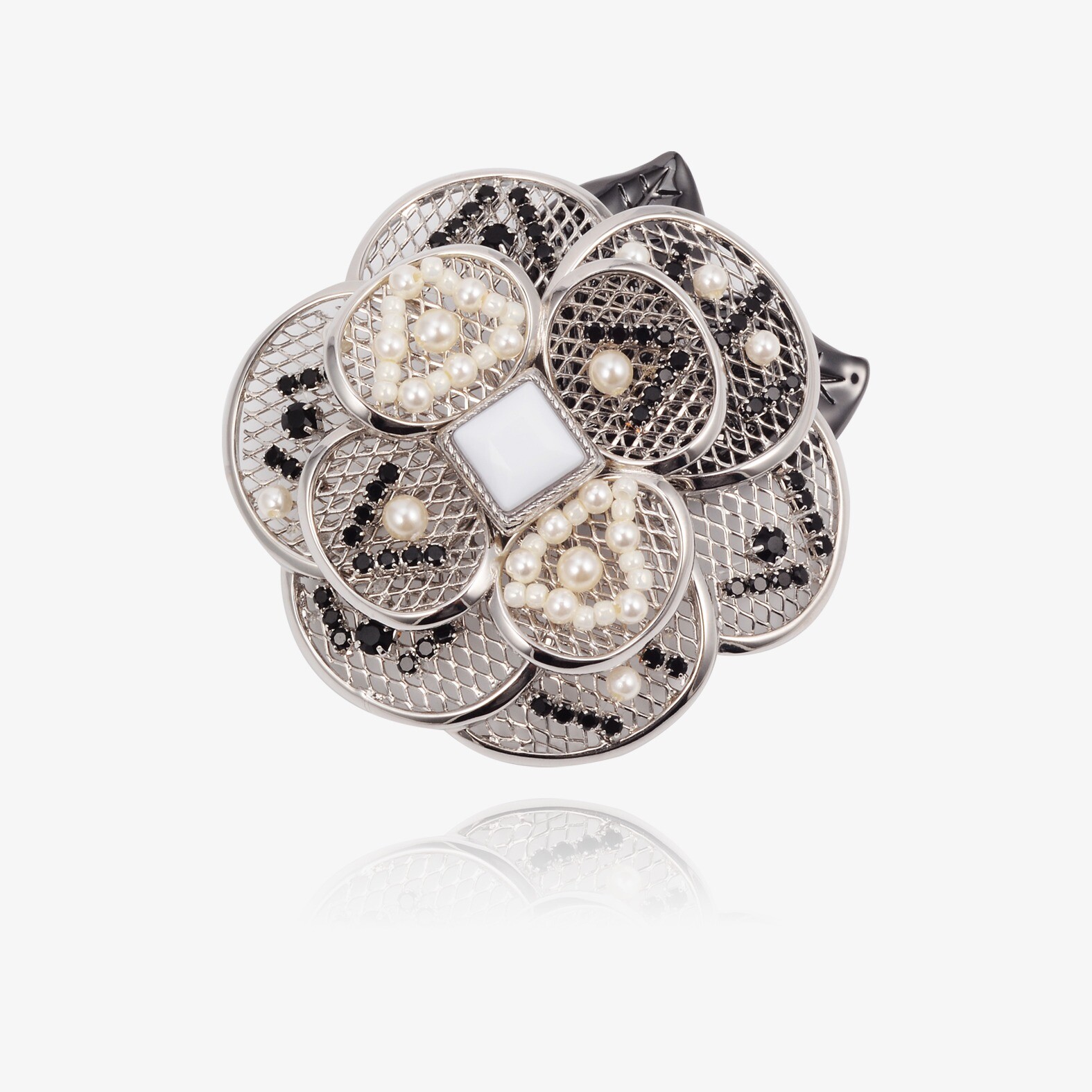 Leading the Green Trend, International Jewelry Council Releases the First 