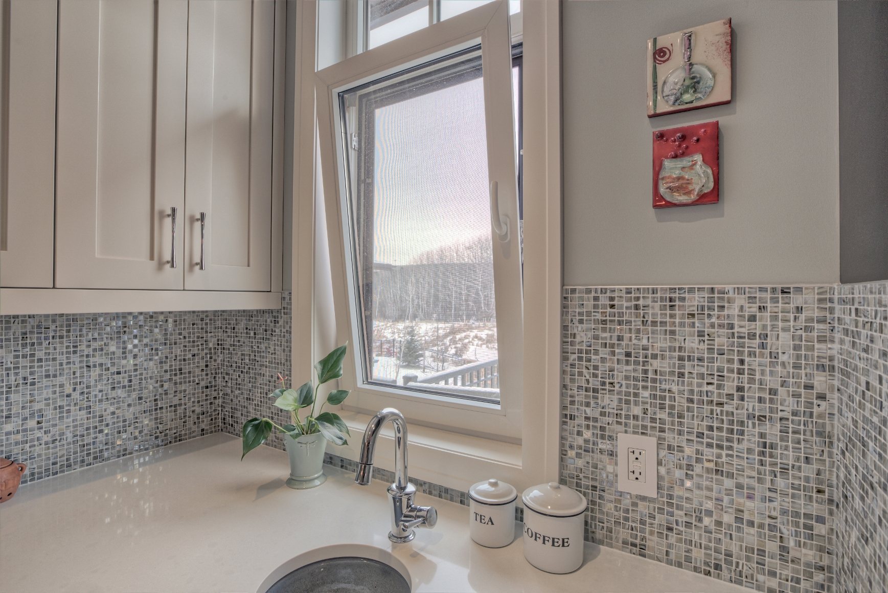 HL70 4-Chambers uPVC Tilt and Turn Window