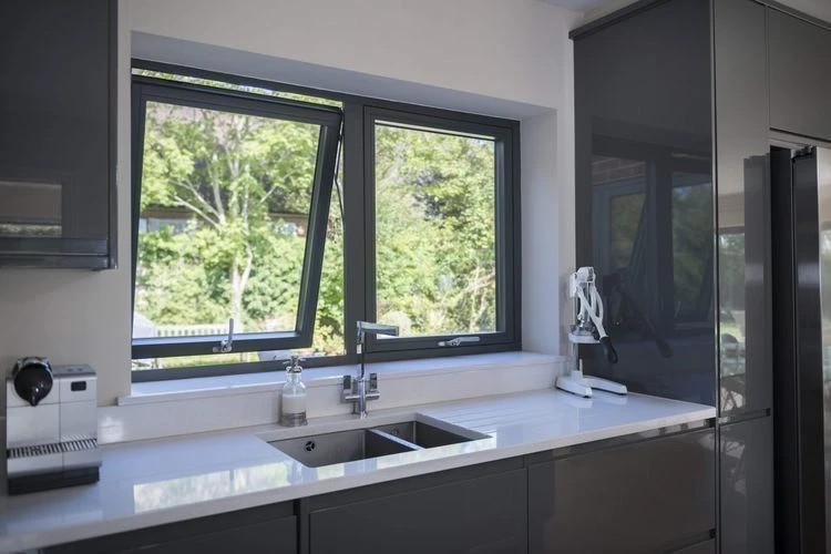 Aluminum Casement Windows vs Traditional Windows: Why Architects Prefer Modern High Performance Solutions Aluminum Casement Windows vs Traditional Windows: Why Architects Prefer Modern High Performance Solutions