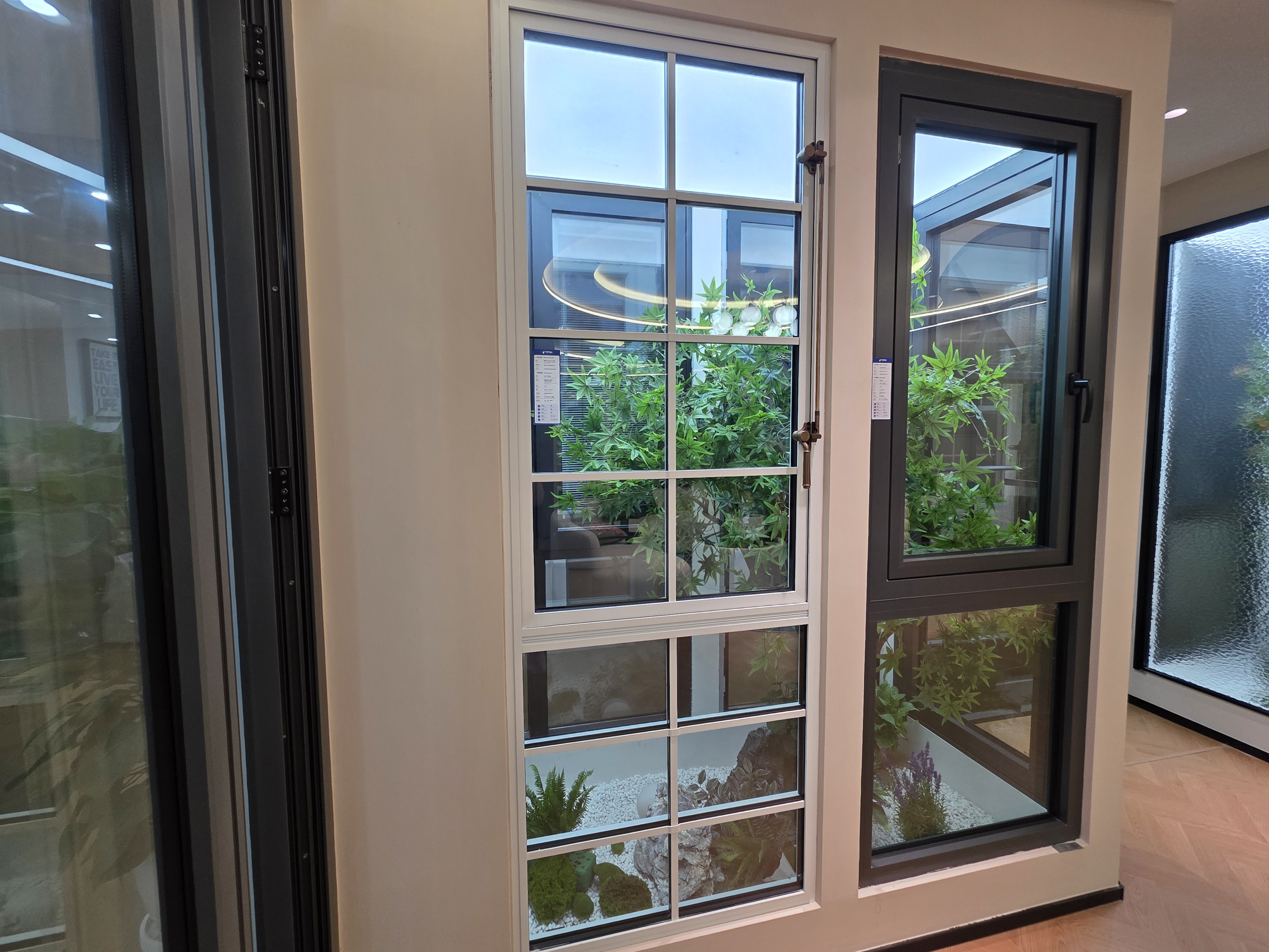 TC76 Slim Frame Grilled Design Aluminum Caement Window TC76 Slim Frame Grilled Design Aluminum Caement Window