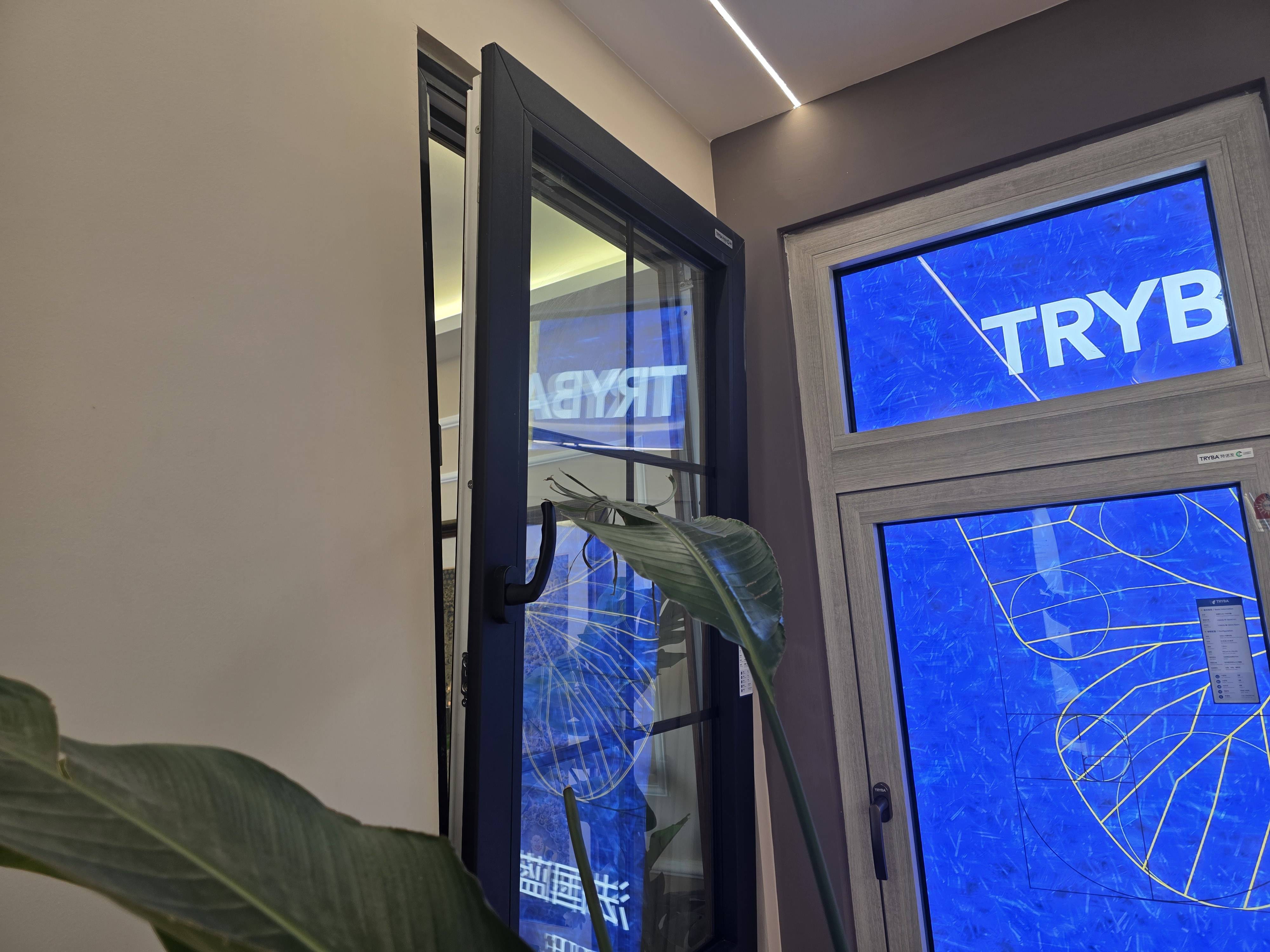 TW70 Classic NFRC Certified Thermal Break Aluminum Tilt and Turn  Windows