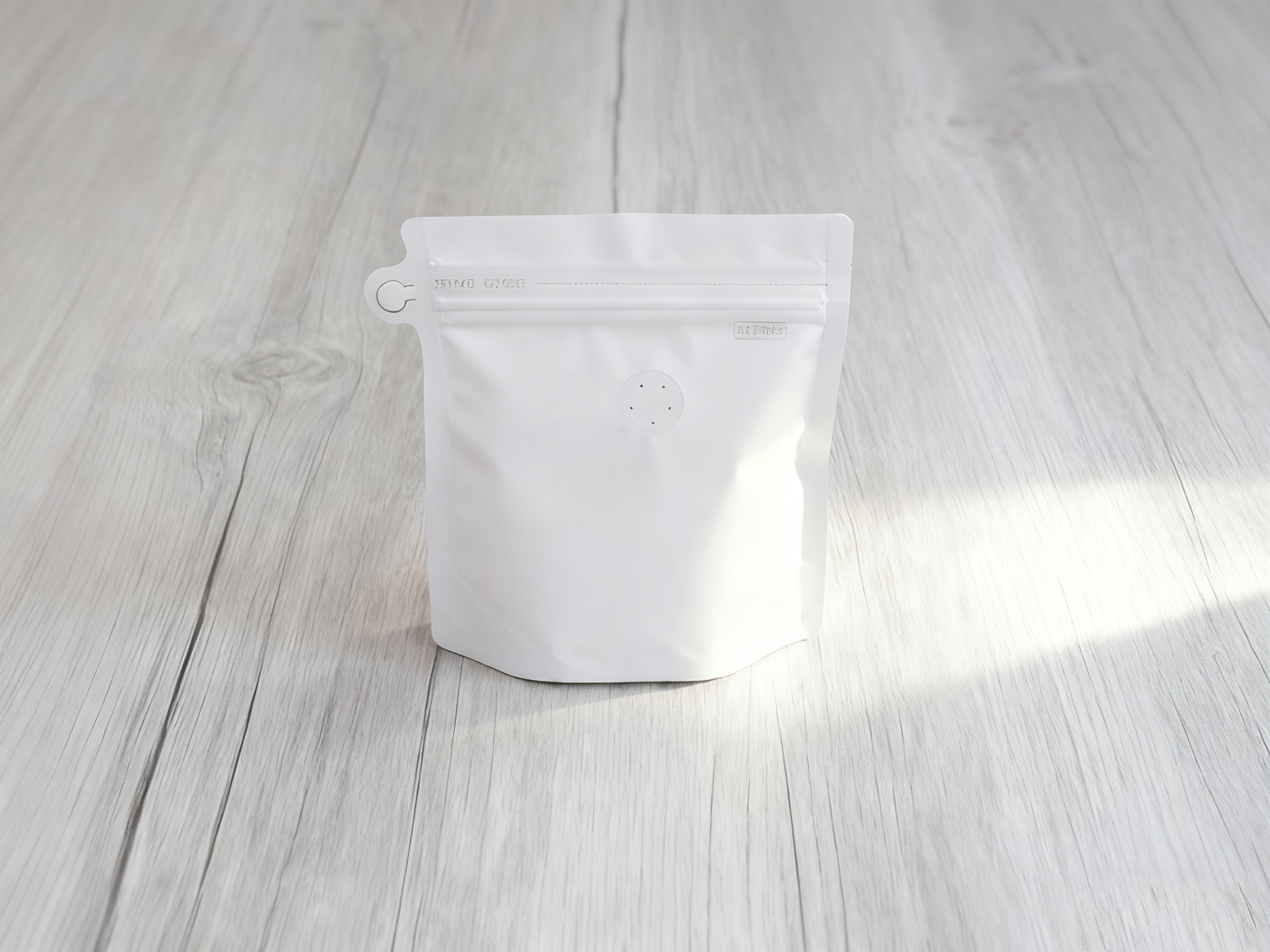 Self-Standing Side Pull Pocket