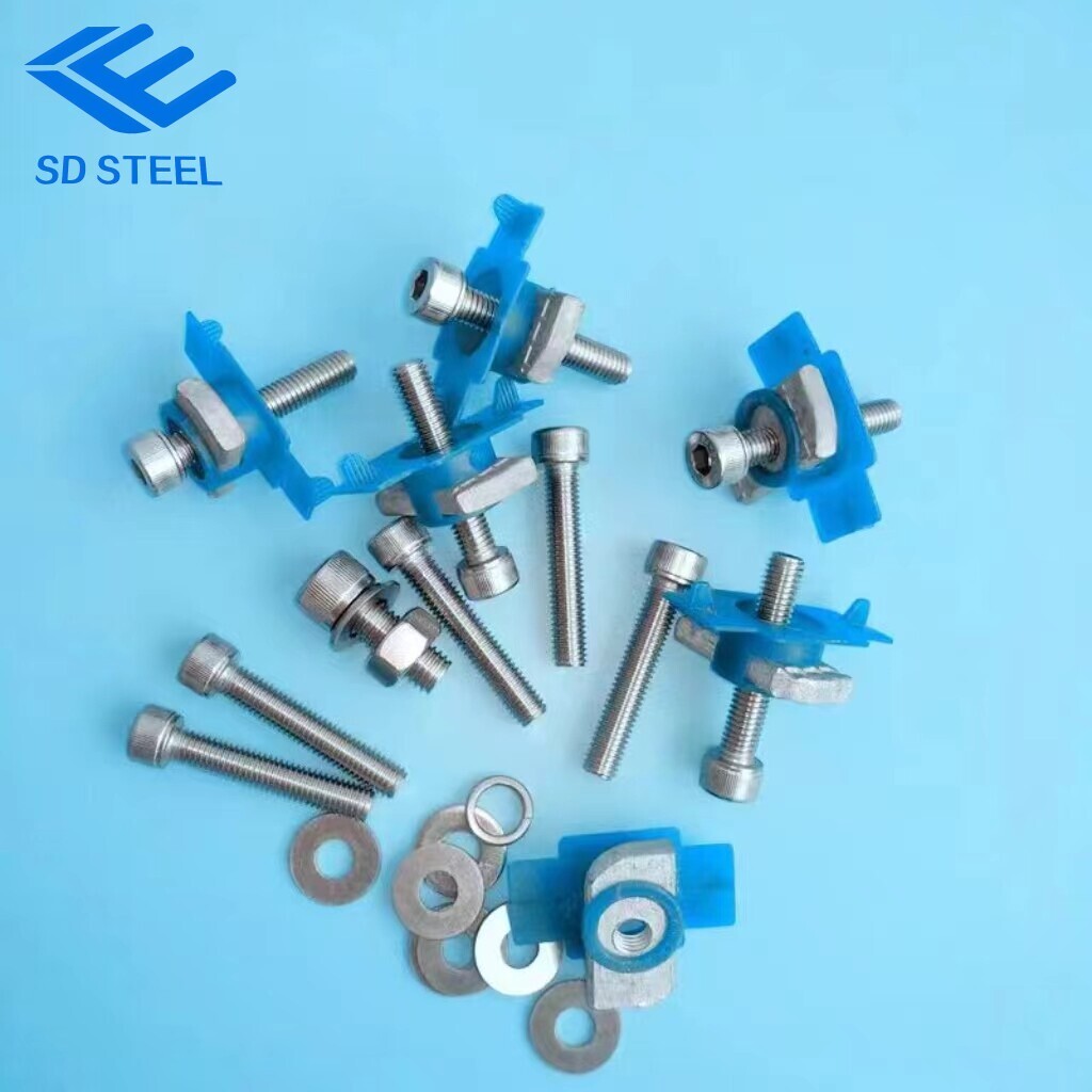 براغي حامل الألواح الشمسية