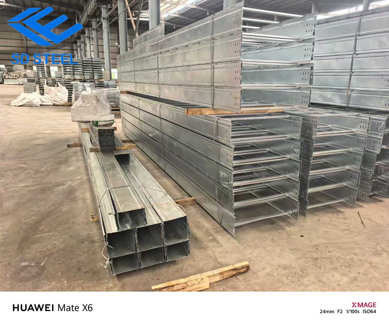 أحواض الكابلات المجلفنة