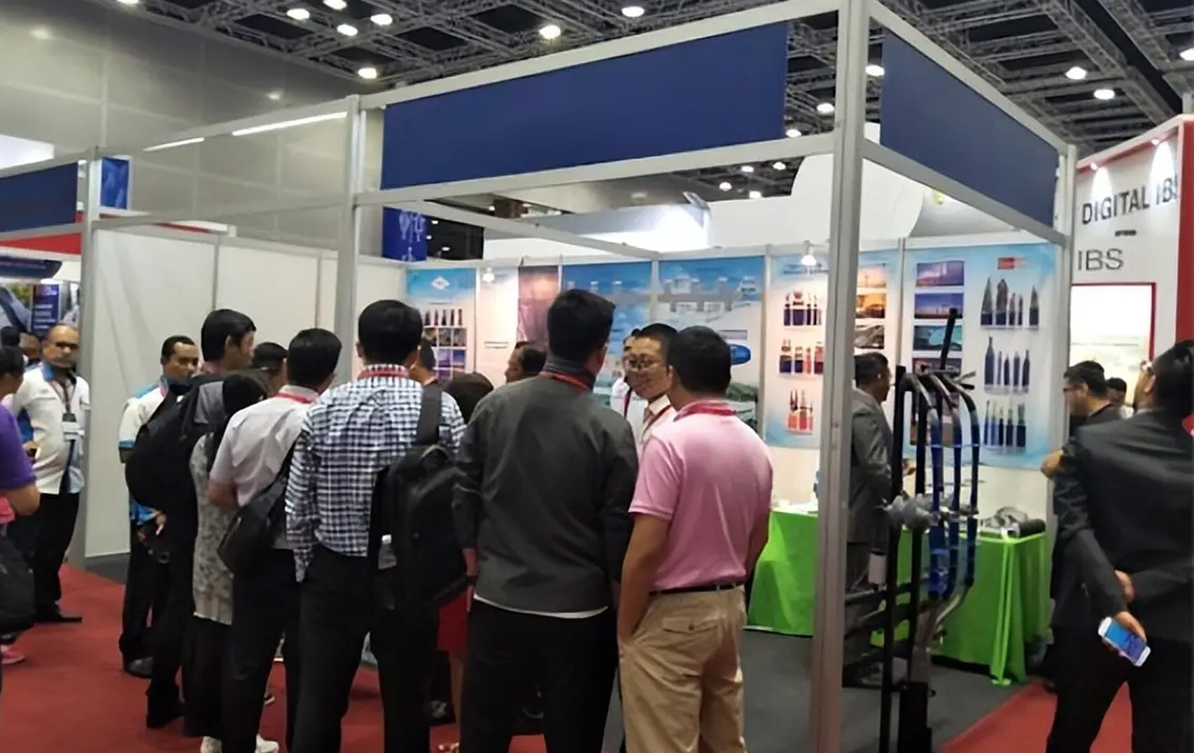 1736ww142747734769697419448320