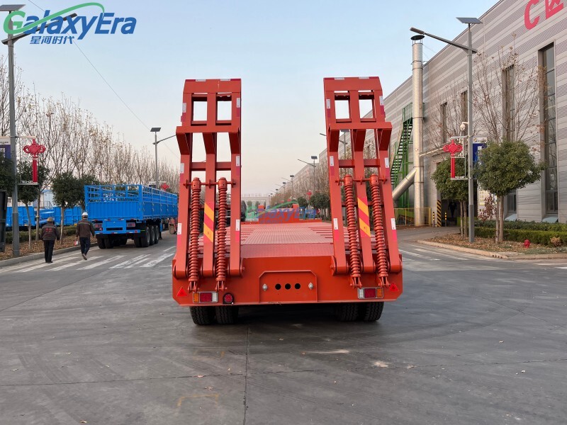 Semi-remorque plateforme basse 4 essieux 100 tonnes