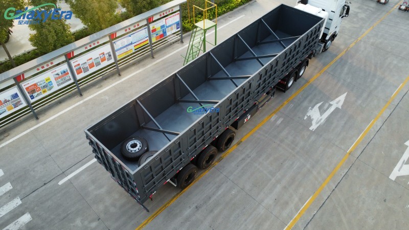 Benne basculante à ridelles 40 cubes