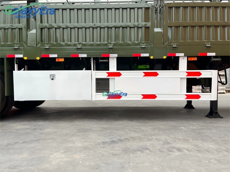 Remorque semi-porteuse à claire-voie