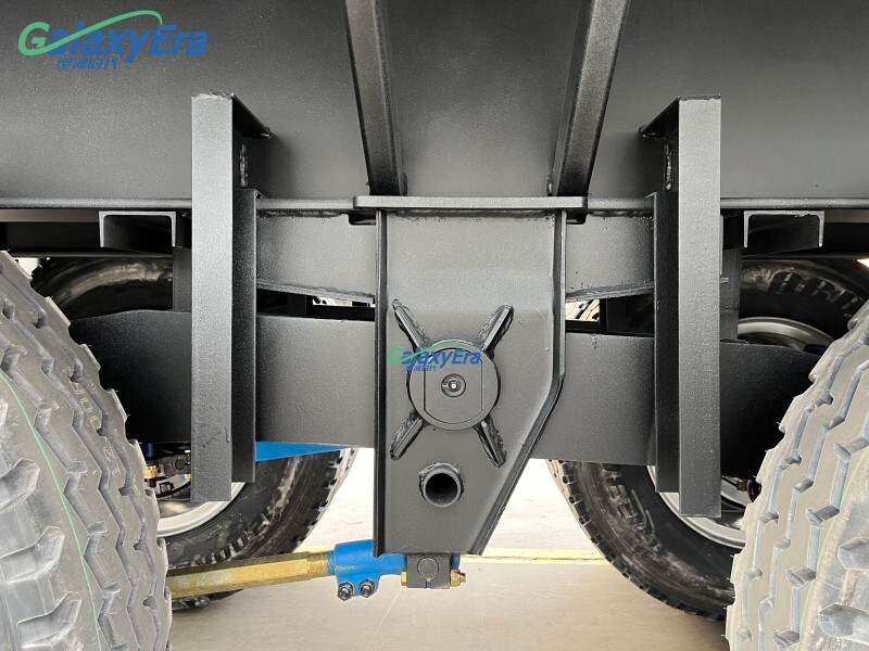 Remorque de transport à clôture semi