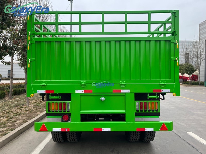 Remorque semi-porteuse à clôture de chargement 3 essieux