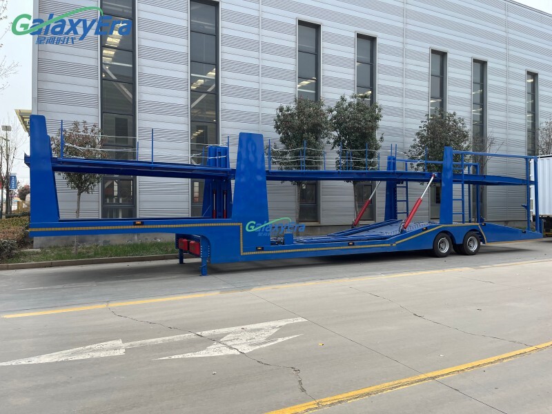 Semi-remorque pour transport de voitures