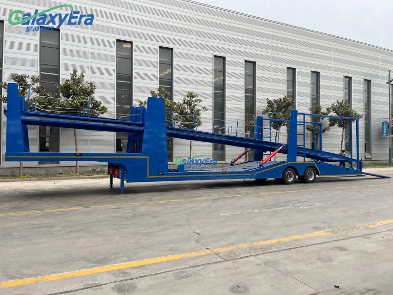 Semi-remorque pour transport de voitures