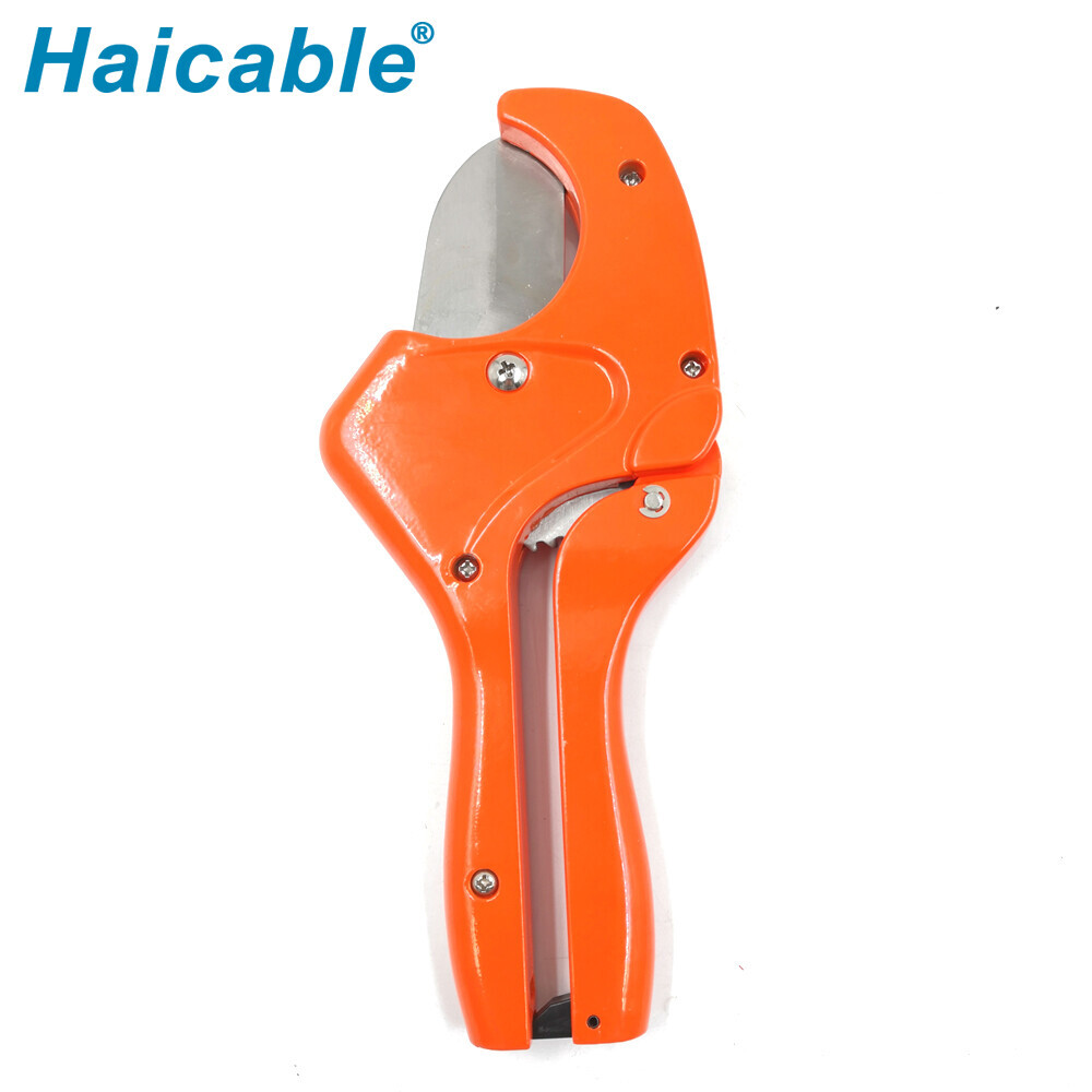 Cortadora de tubos PVC máxima Ø63 mm PC-0806B