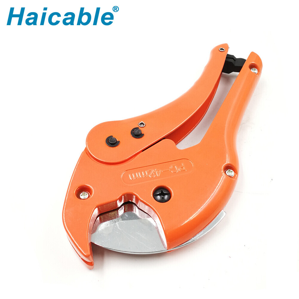 Cortador de tubería de PVC de hasta ∅42 mm PC-0804B