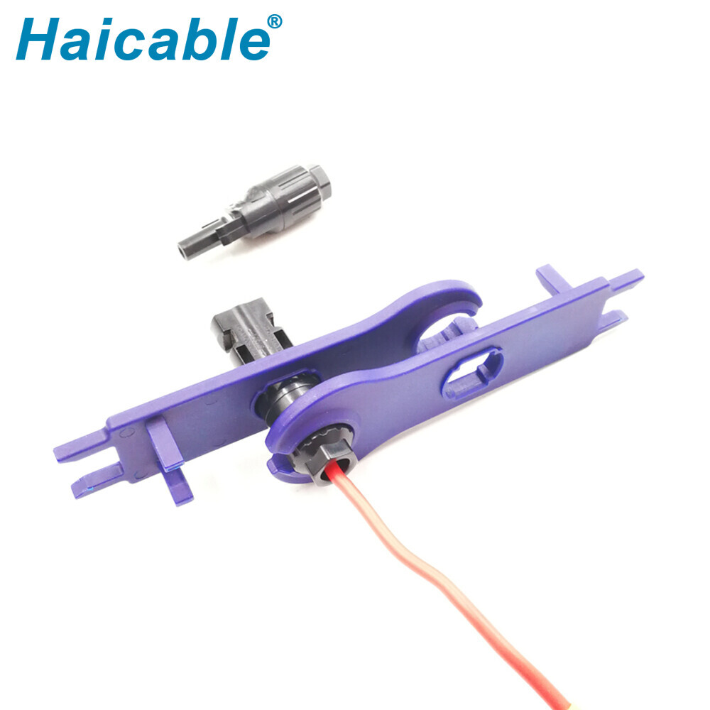 Herramientas de desconexión para conectores de paneles solares MC4