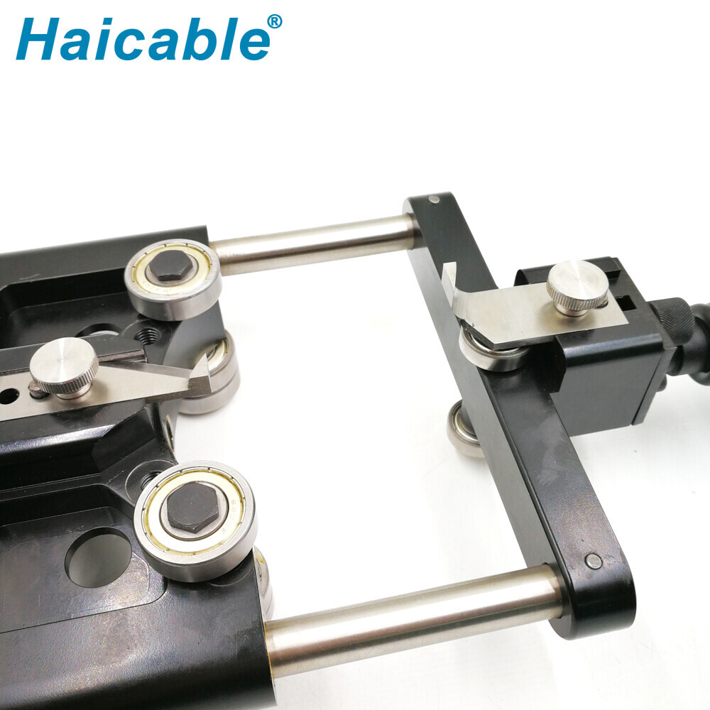 Pelacables BX-150 para cables de hasta Φ150 mm