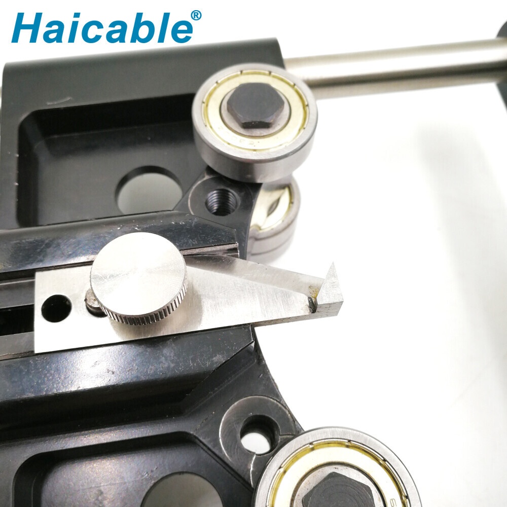 Pelacables BX-150 para cables de hasta Φ150 mm