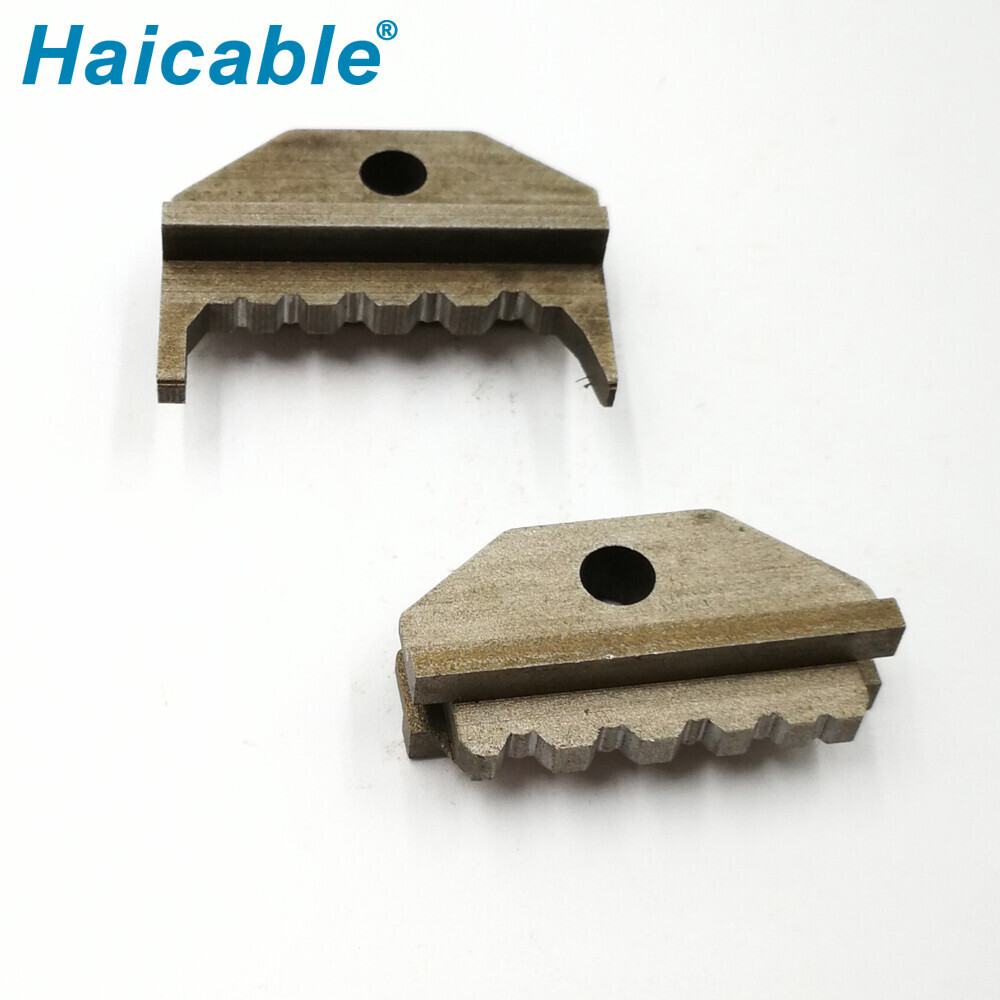 Aerolíneas de enchufes de contacto girados 156 troqueles