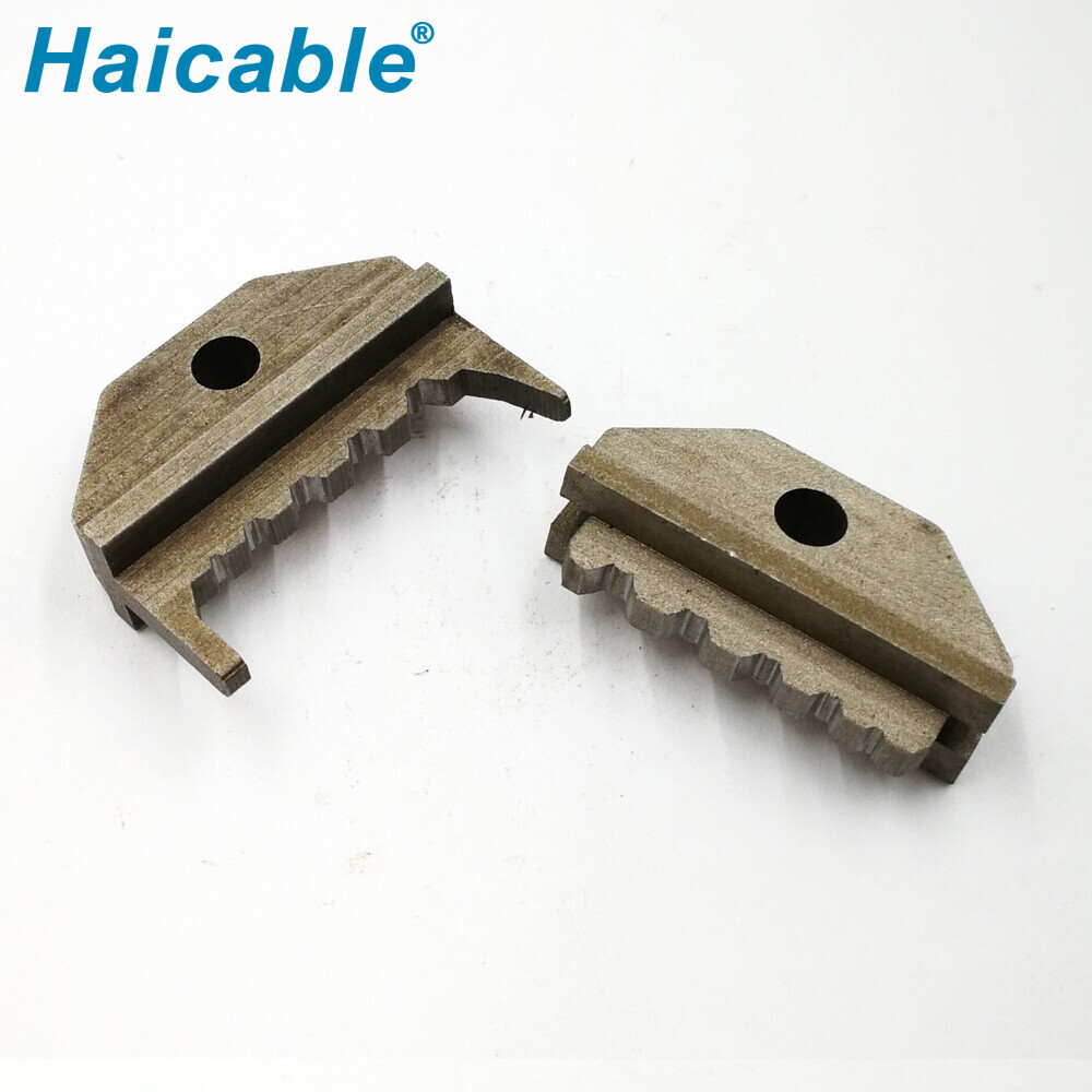 Aerolíneas de enchufes de contacto girados 156 troqueles