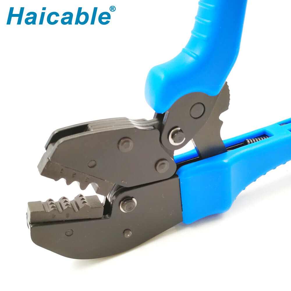 Herramientas de prensado para fundas terminales y férulas de cable AP-04WFL