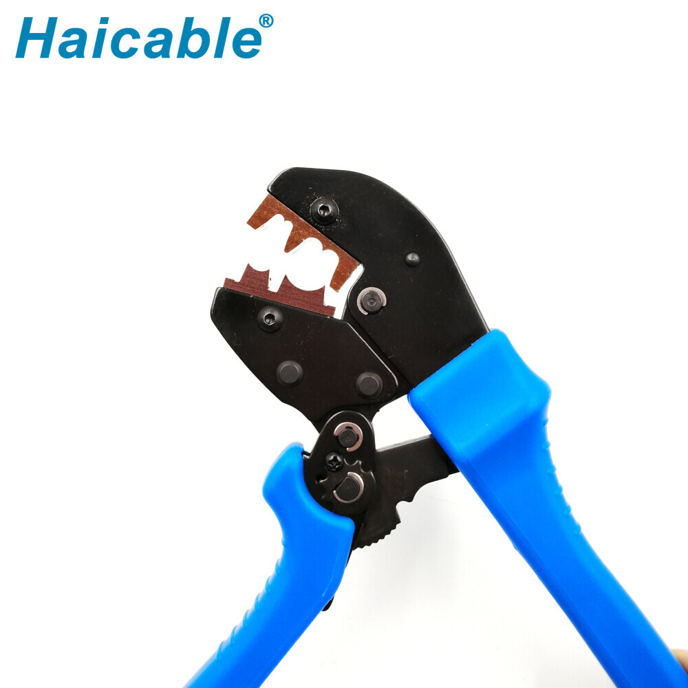 Herramientas de Crimpado para Terminales de Nariz Abierta AP-1060A