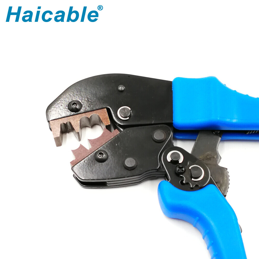 Herramientas de Crimpado para Terminales de Nariz Abierta AP-1060A