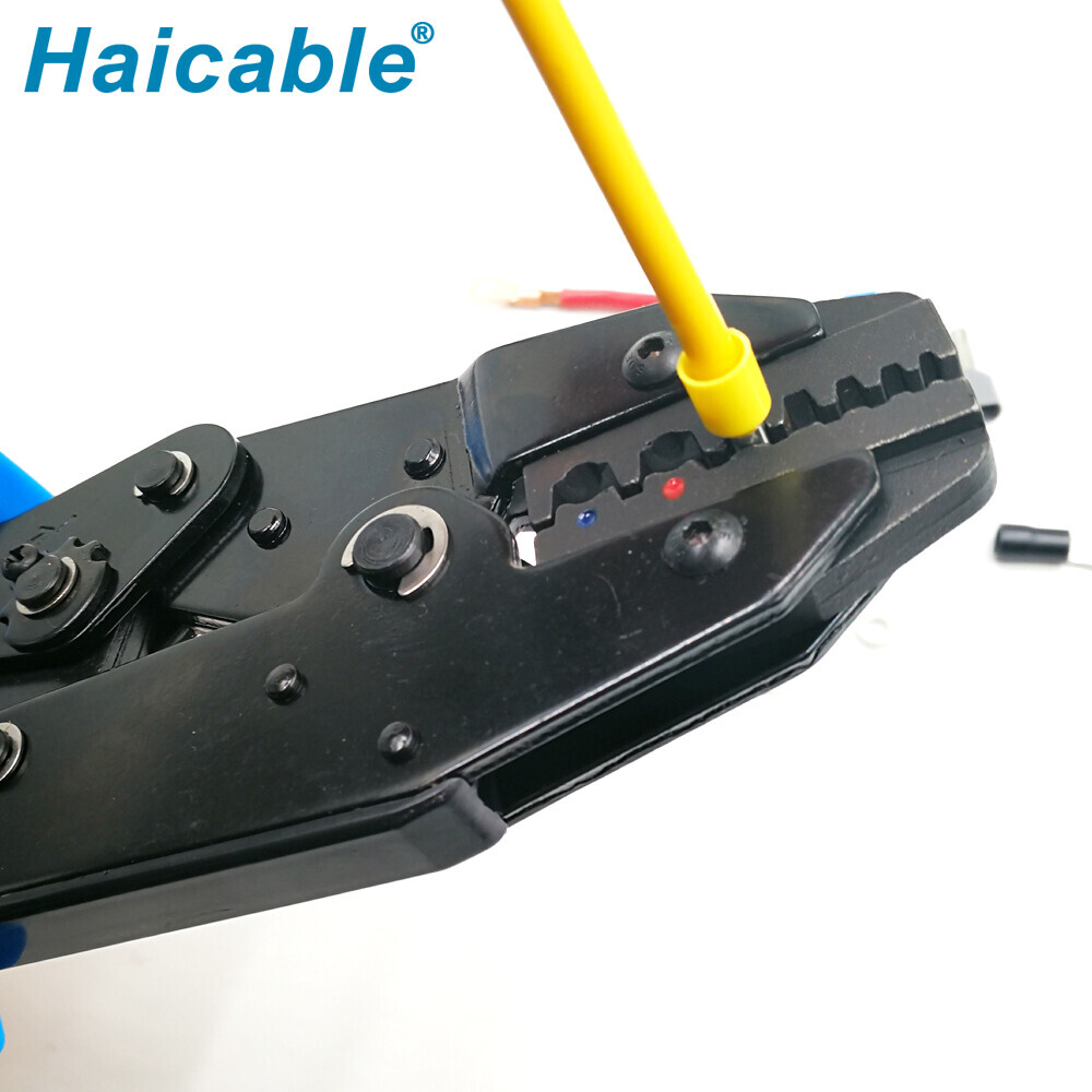 Herramientas de crimpado para fundas terminales y terminales aislados LX-06WF2C