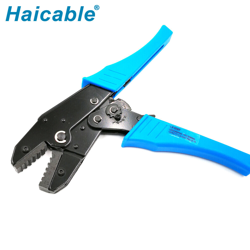 Herramientas de crimpado para fundas terminales de cable y férulas para cables LX-06WF