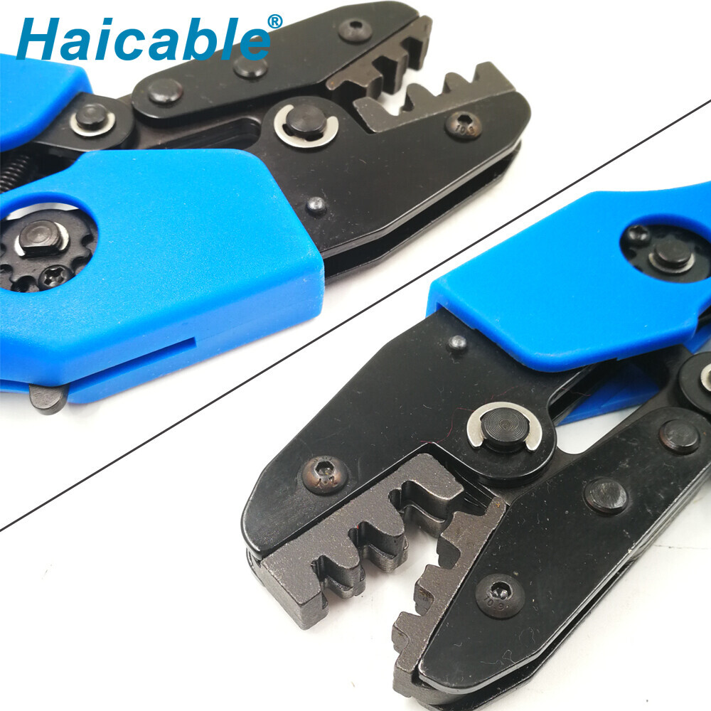 Receptáculos no aislados y herramientas de crimpado de lengüetas AN-03B