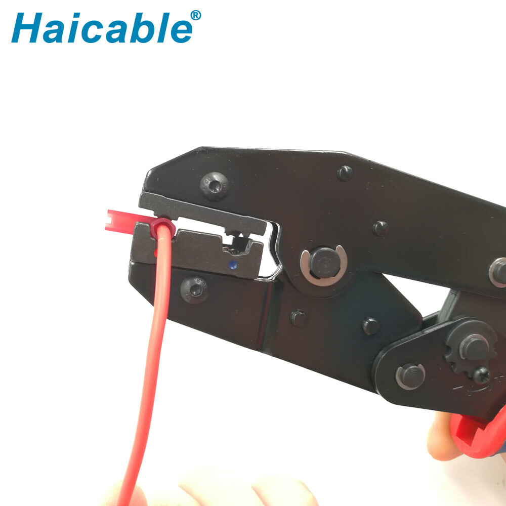 Herramientas de crimpado para terminales de bandera aislados de 90° LY-07FL