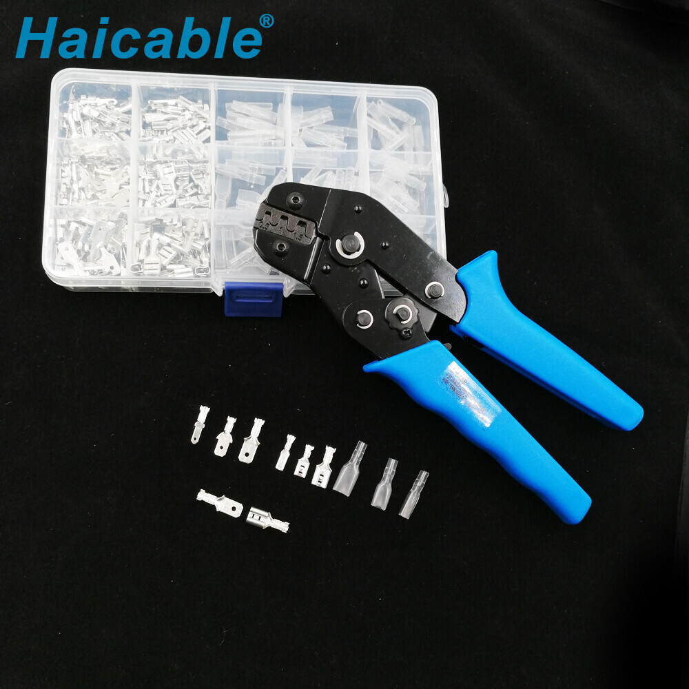 Juegos de Herramientas para Crimpar Terminales KIT-48BS