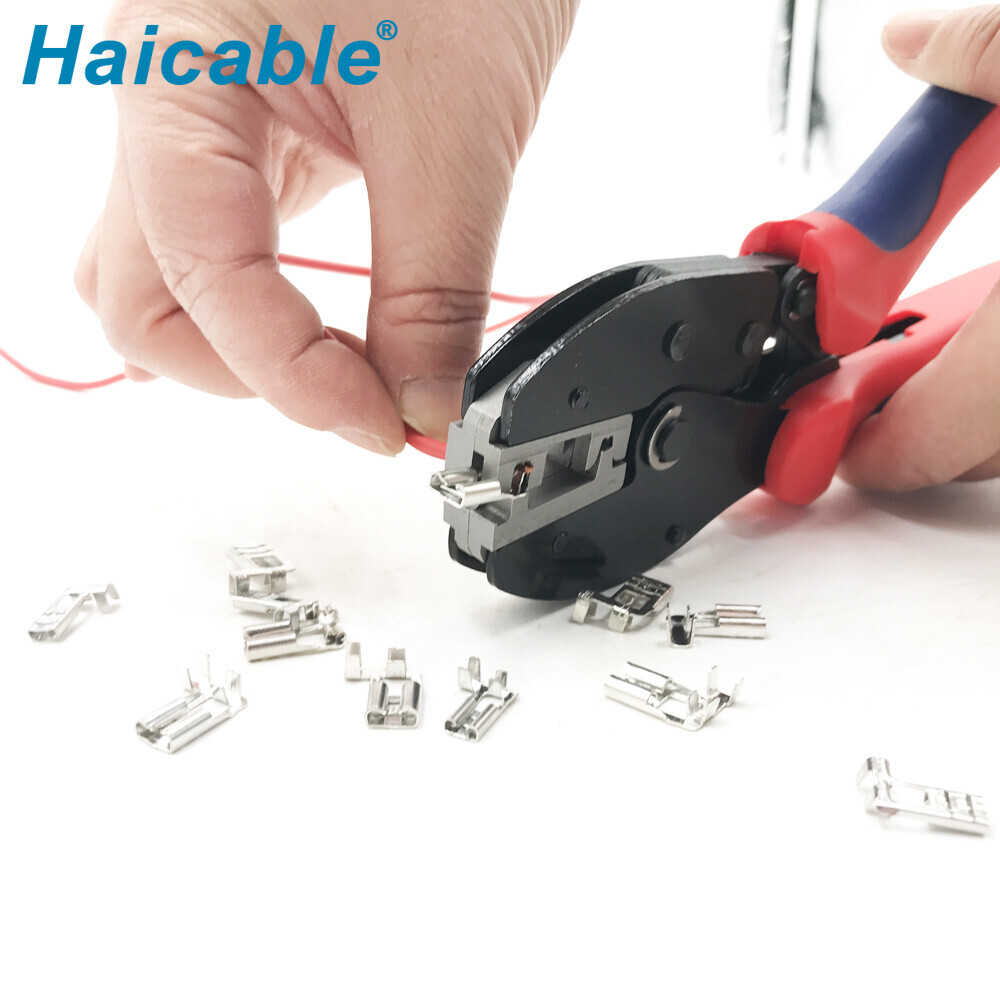 Herramientas de crimpado para terminales de bandera de 90° no aislados LY-0506FL