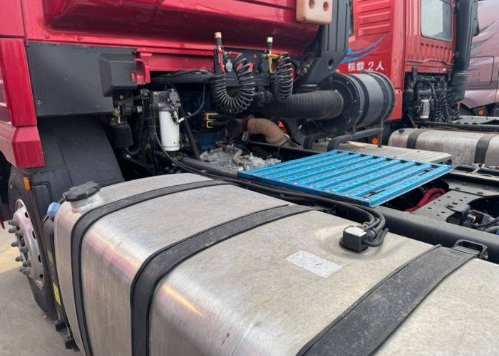 Delong X5000 480hp 6x4 tractor truck (3.7 gear ratio) dual drive, Weichai used tractor truck.