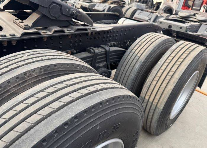 Delong X5000 480hp 6x4 tractor truck (3.7 gear ratio) dual drive, Weichai used tractor truck.